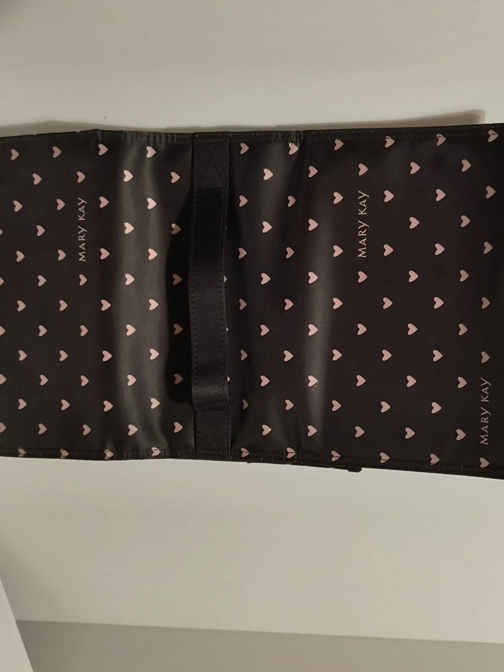 Mary Kay Black Makeup Carry Case with Pink Heart Print - Picture 5 of 6